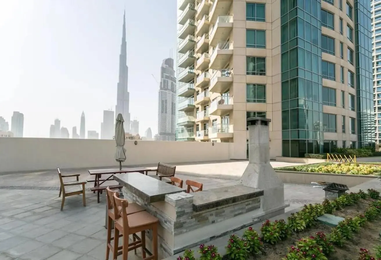 Lägenhet Vibrant 2Br In Burj Views - Near Dubai Mall & Burj Förenade Arabemiraten
