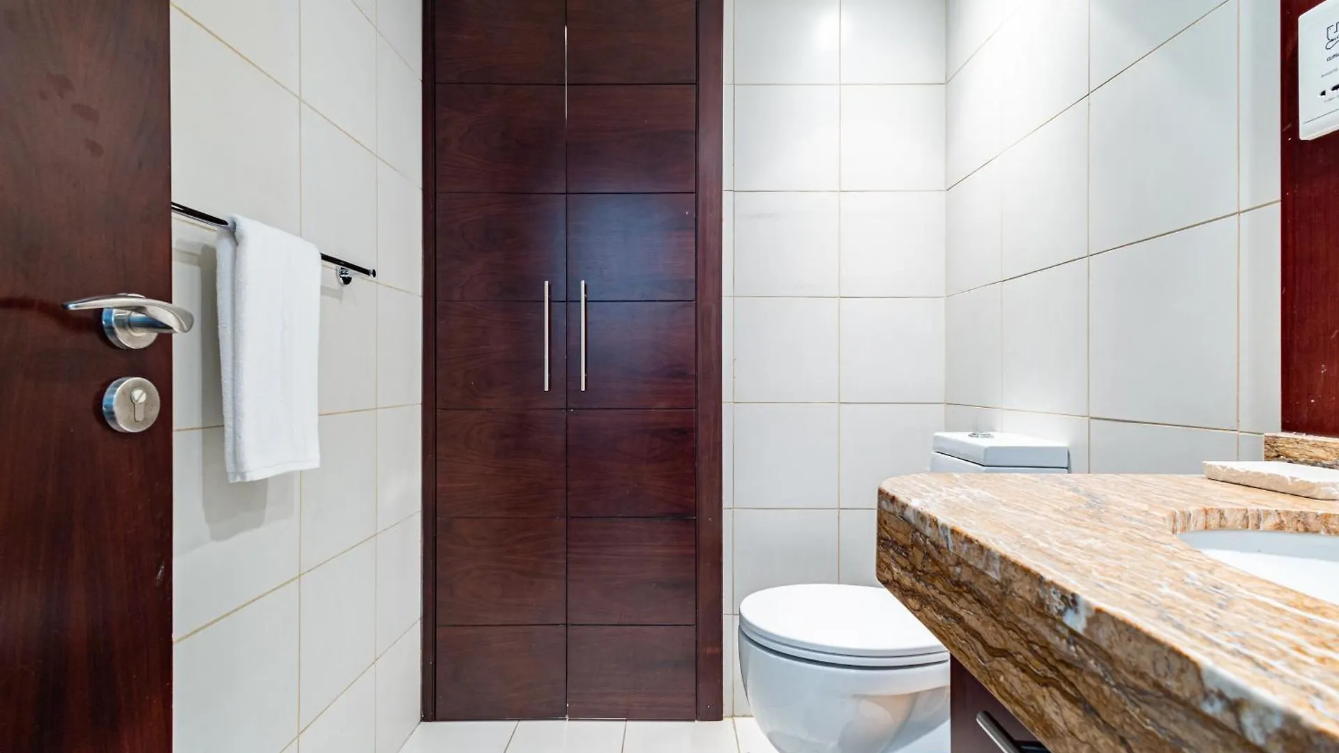 Vibrant 2Br In Burj Views - Near Dubai Mall & Burj Lägenhet