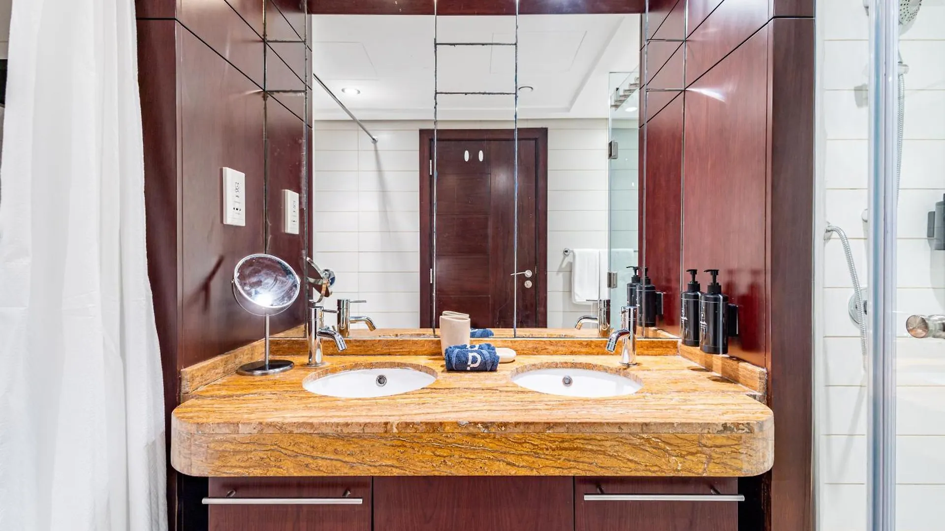 Vibrant 2Br In Burj Views - Near Dubai Mall & Burj 0*,  United Arab Emirates