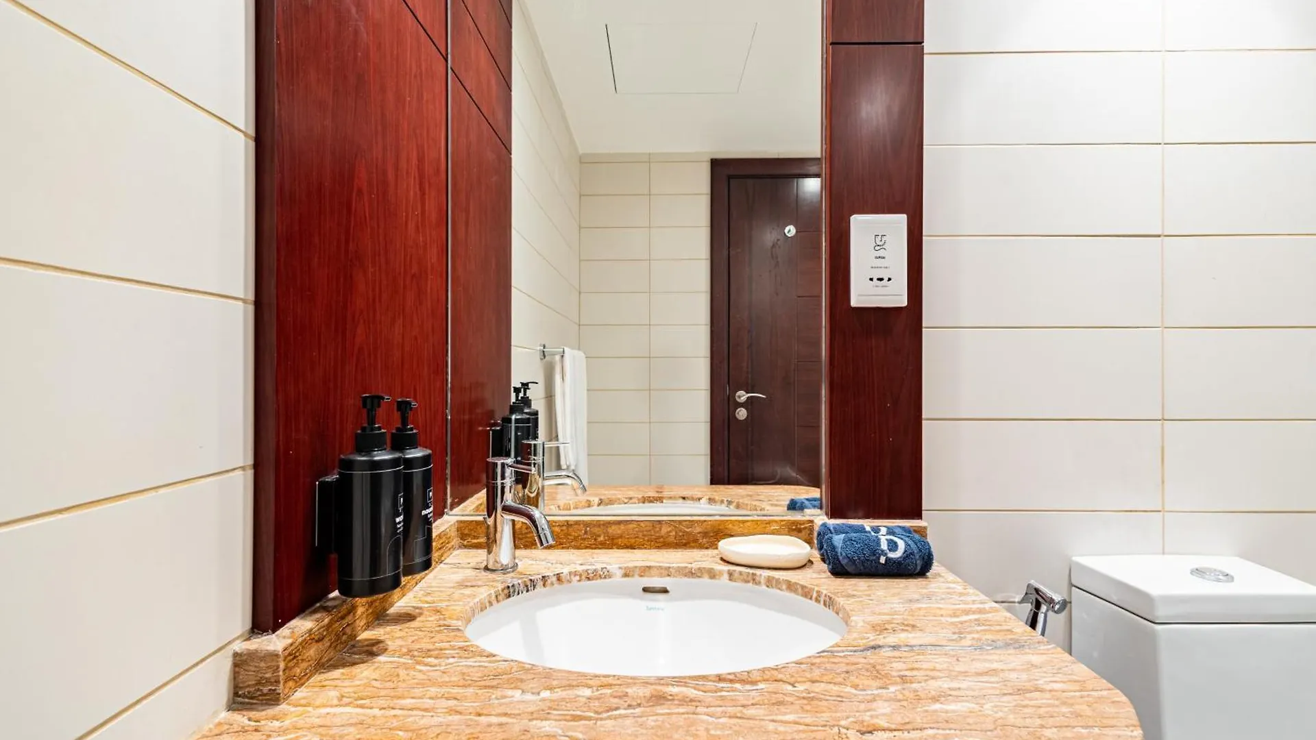 Apartment Vibrant 2Br In Burj Views - Near Dubai Mall & Burj