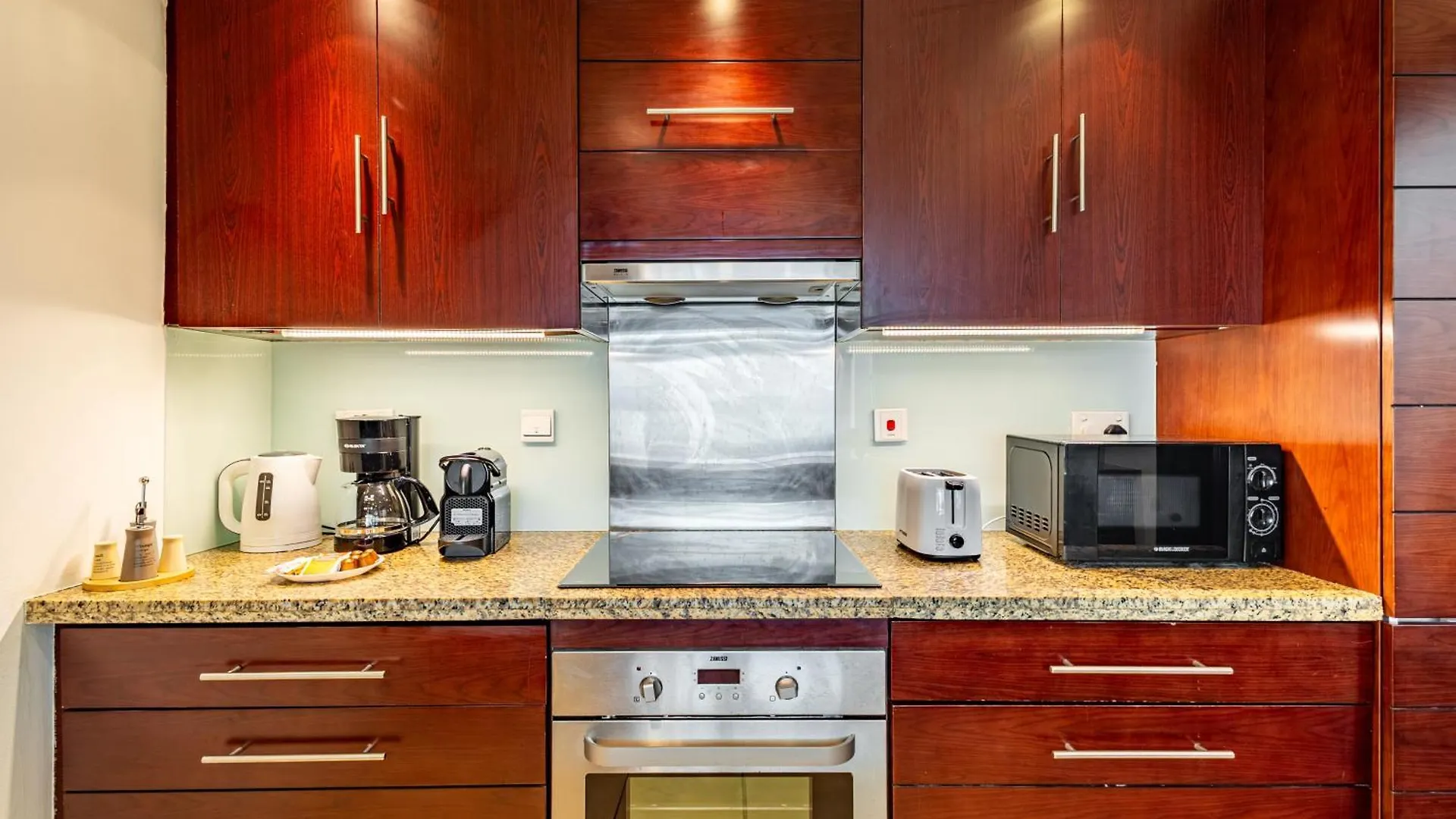 Vibrant 2Br In Burj Views - Near Dubai Mall & Burj 0*,